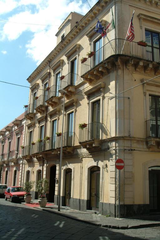 Hotel La Ville Catania Esterno foto