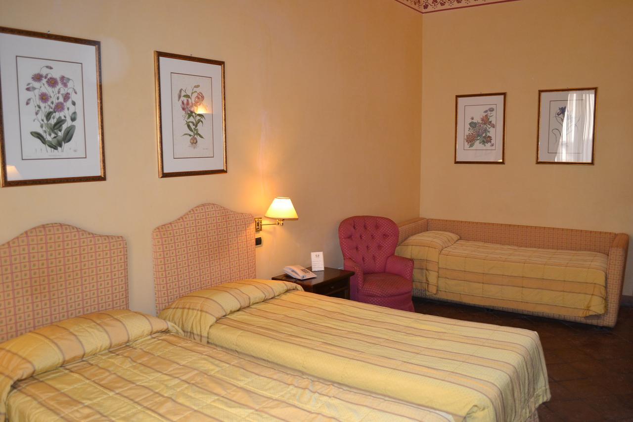 Hotel La Ville Catania Esterno foto