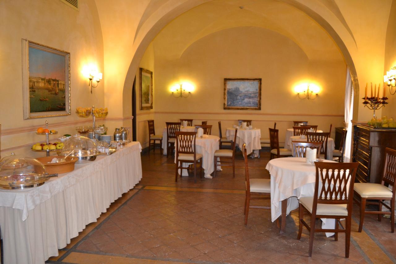 Hotel La Ville Catania Esterno foto