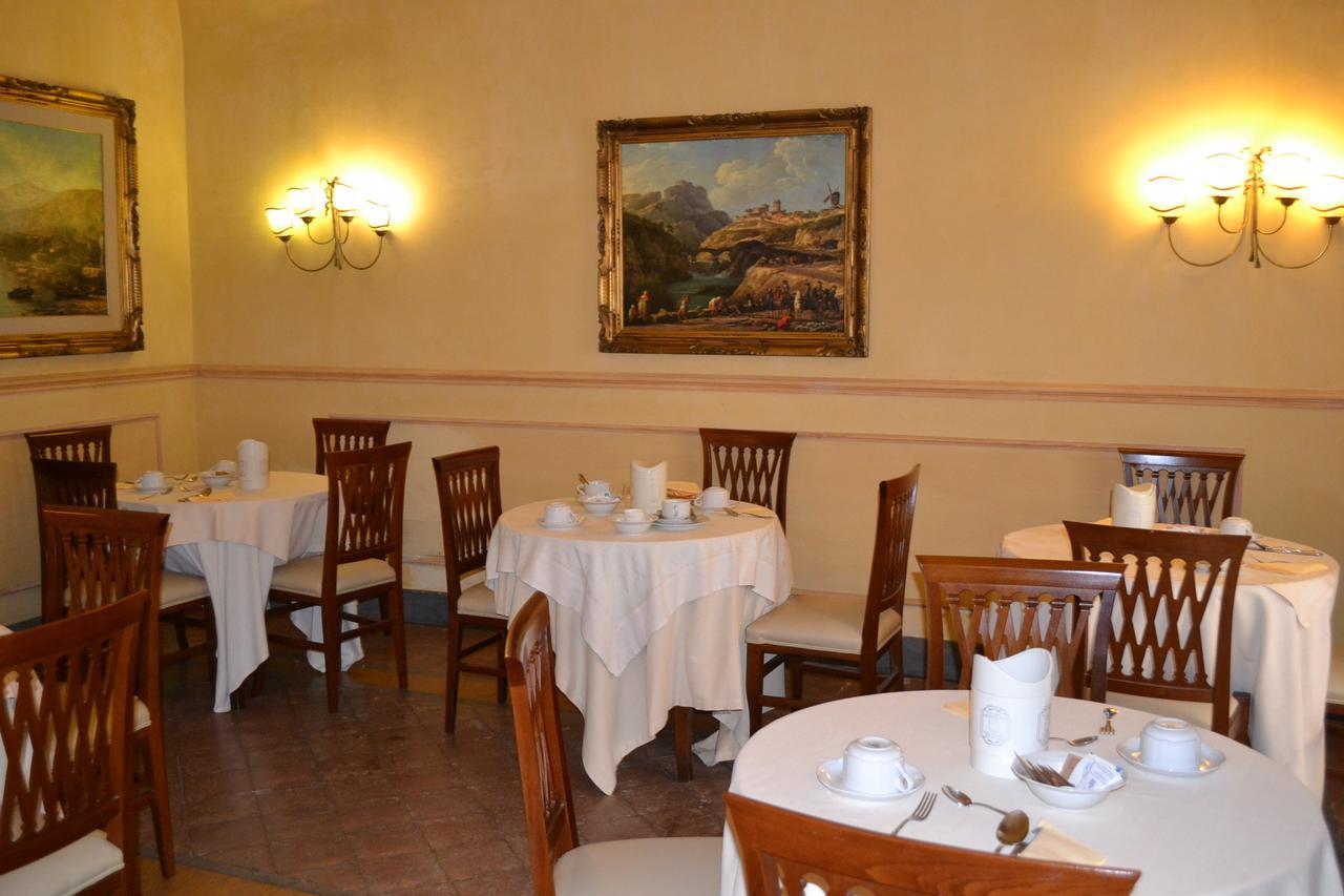 Hotel La Ville Catania Esterno foto