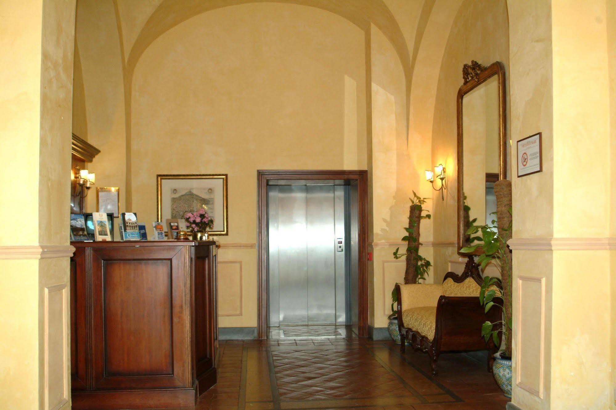 Hotel La Ville Catania Esterno foto