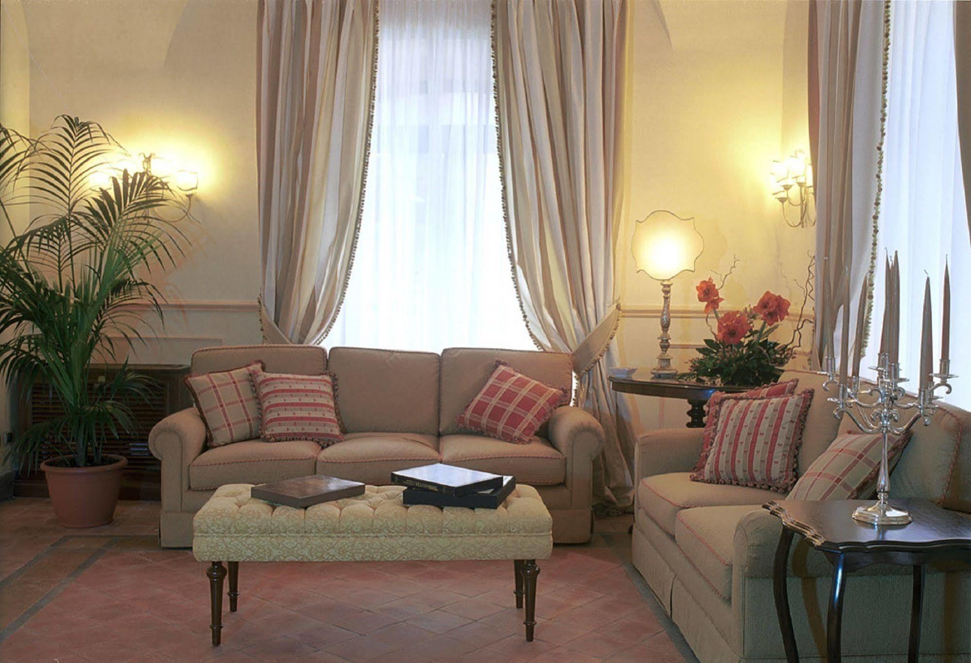Hotel La Ville Catania Esterno foto