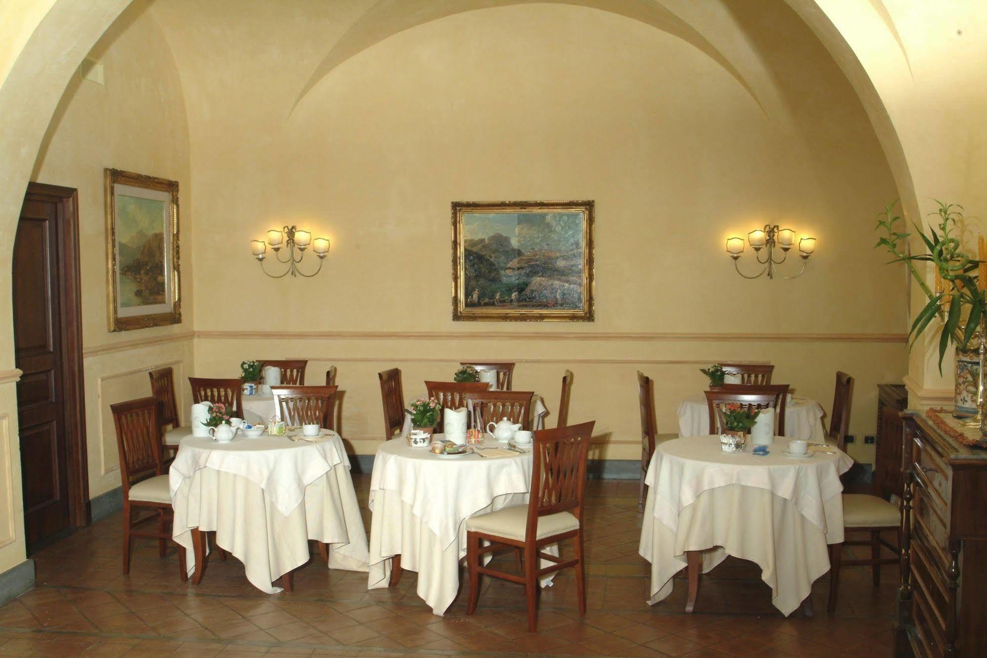 Hotel La Ville Catania Esterno foto