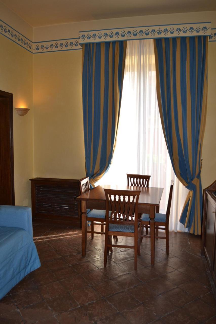 Hotel La Ville Catania Esterno foto
