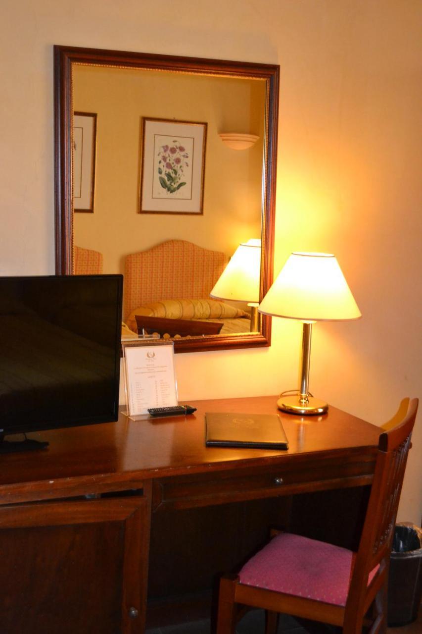 Hotel La Ville Catania Esterno foto